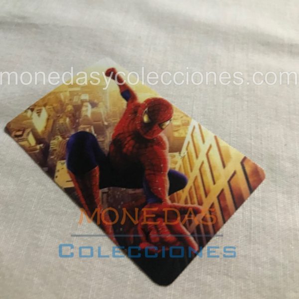 Sticker para tarjetas Spiderman fondo amarillo Marvel